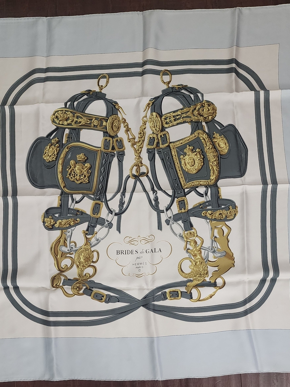 Brides de Gala Silk Scarf in Ivory and Gray with Gold Accents